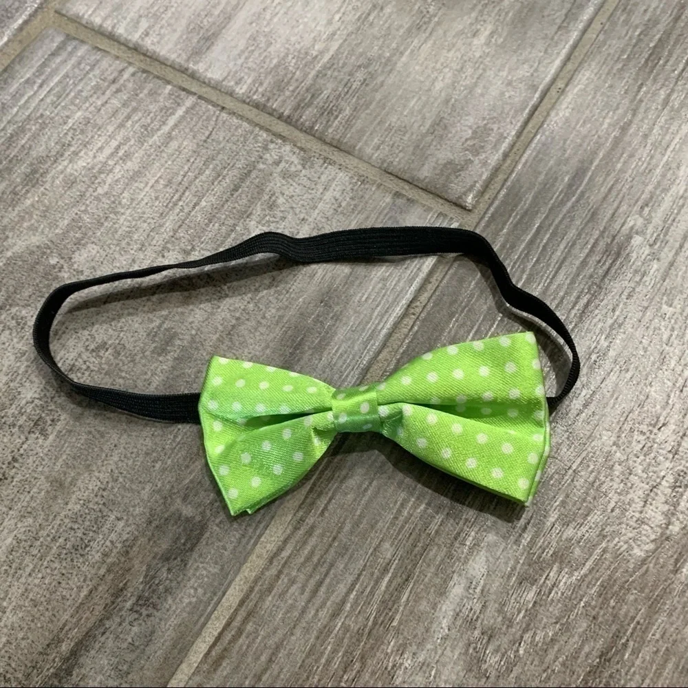 Boys Green Swiss Dot Bow Tie St Patrick’s Day, Easter Tie, Newborn Toddler NEW